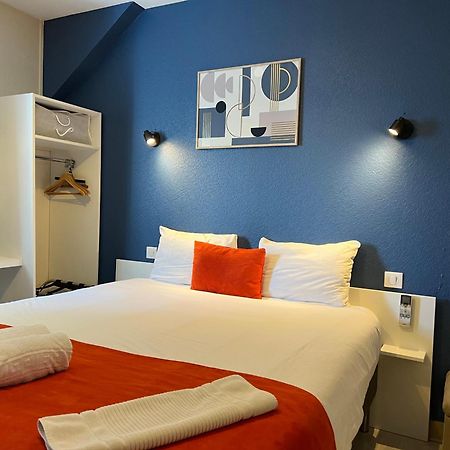 Brit Hotel Du Parc Niort Centre-Parking Gratuit Exterior photo