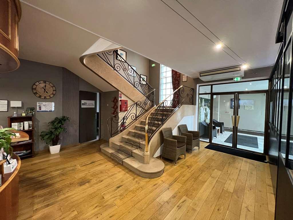 Brit Hotel Du Parc Niort Centre-Parking Gratuit Interior photo